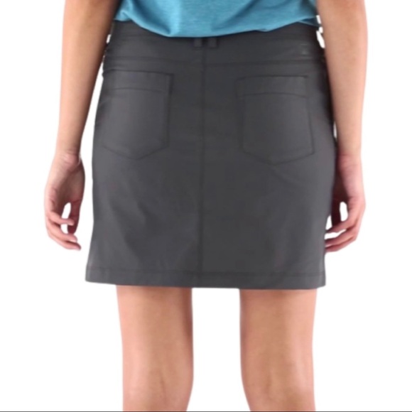 REI Northway Skort Skirt Stretch Asphalt Grey Hiking Activewear Travel Quick Dry - Picture 3 of 14